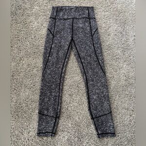 Lululemon In Movement Tight 25” Everlux Diffuse Starlight Black Leggings Size 4